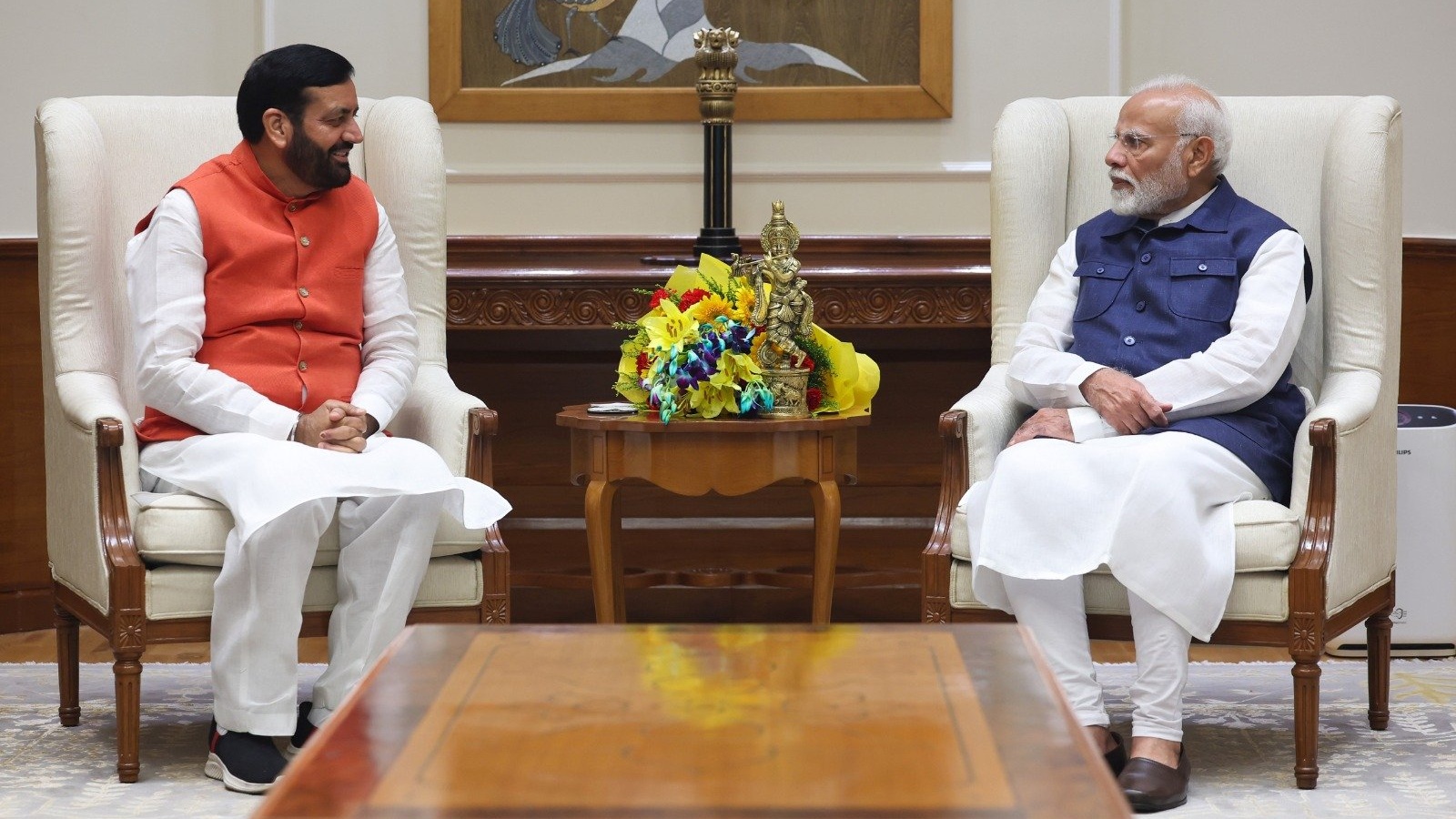 Nayab Saini came to meet PM Modi after a huge victory, there will be a discussion on government formation