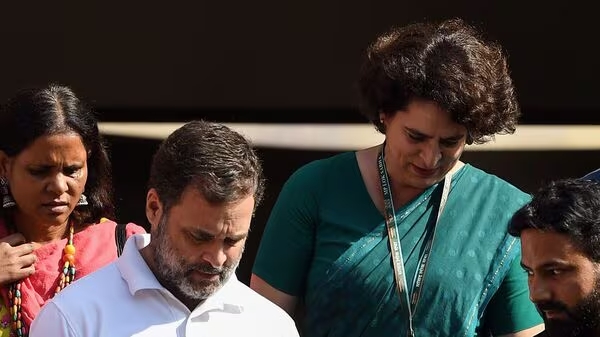 Rahul and Priyanka Gandhi Blocked at UP Border on Way to Violence-Hit Sambhal