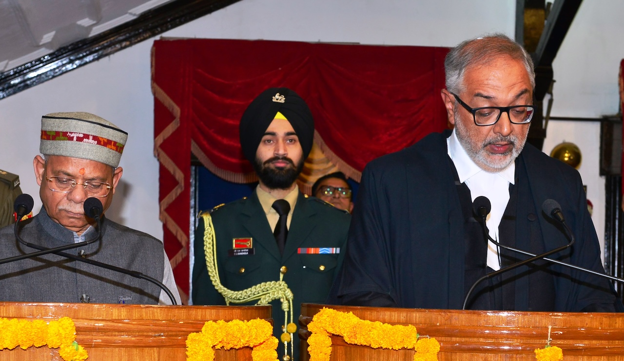 Justice Gurmeet Singh Sandhawalia Takes Oath as 30th Chief Justice of Himachal Pradesh High Court